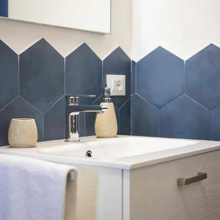 Guest house Chez Lucy By Casa In Mente 3*
