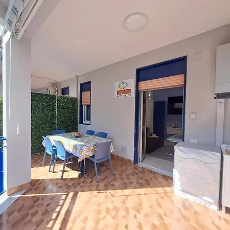 Chez Lucy By Casa In Mente Гостевой дом