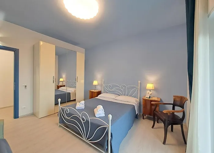 Гостевой дом Chez Lucy By Casa In Mente Чефалу