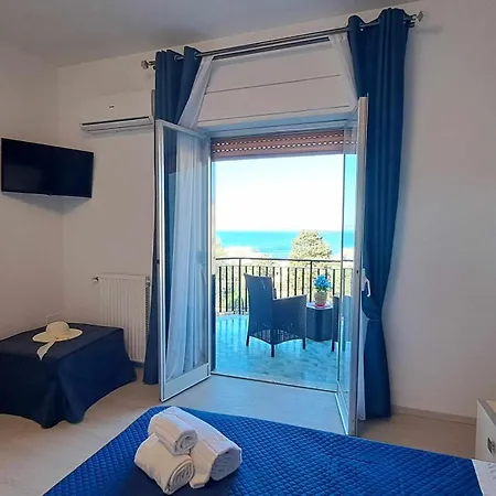Guest house Chez Lucy By Casa In Mente